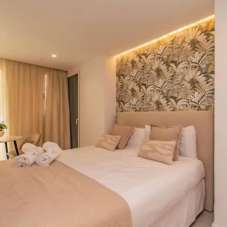 Apartment & Center *
