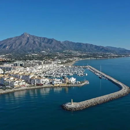 & Center * Marbella